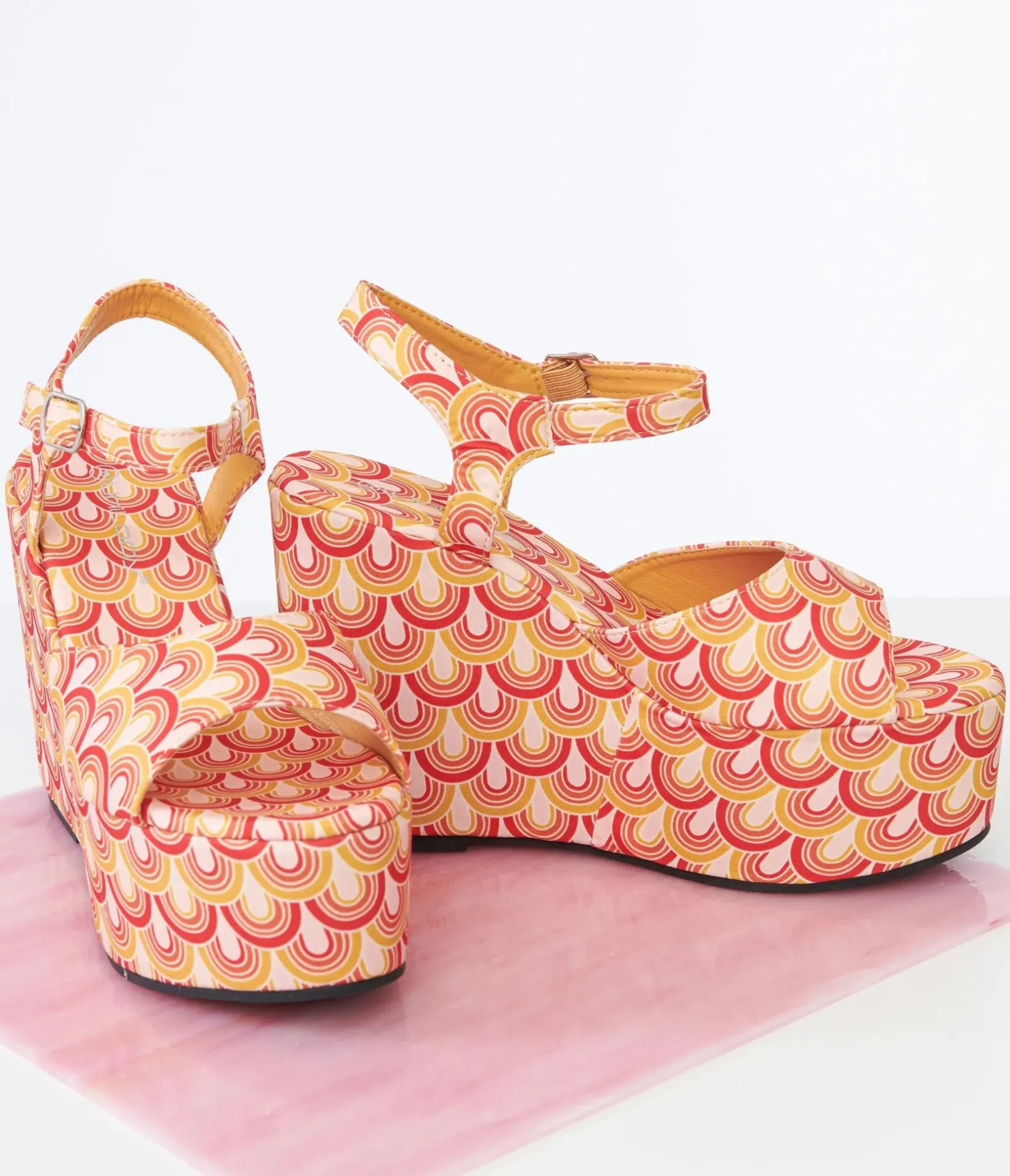 Unique Vintage Heels|Wedges>1970s Orange & Yellow Scallop Print Platform Wedges