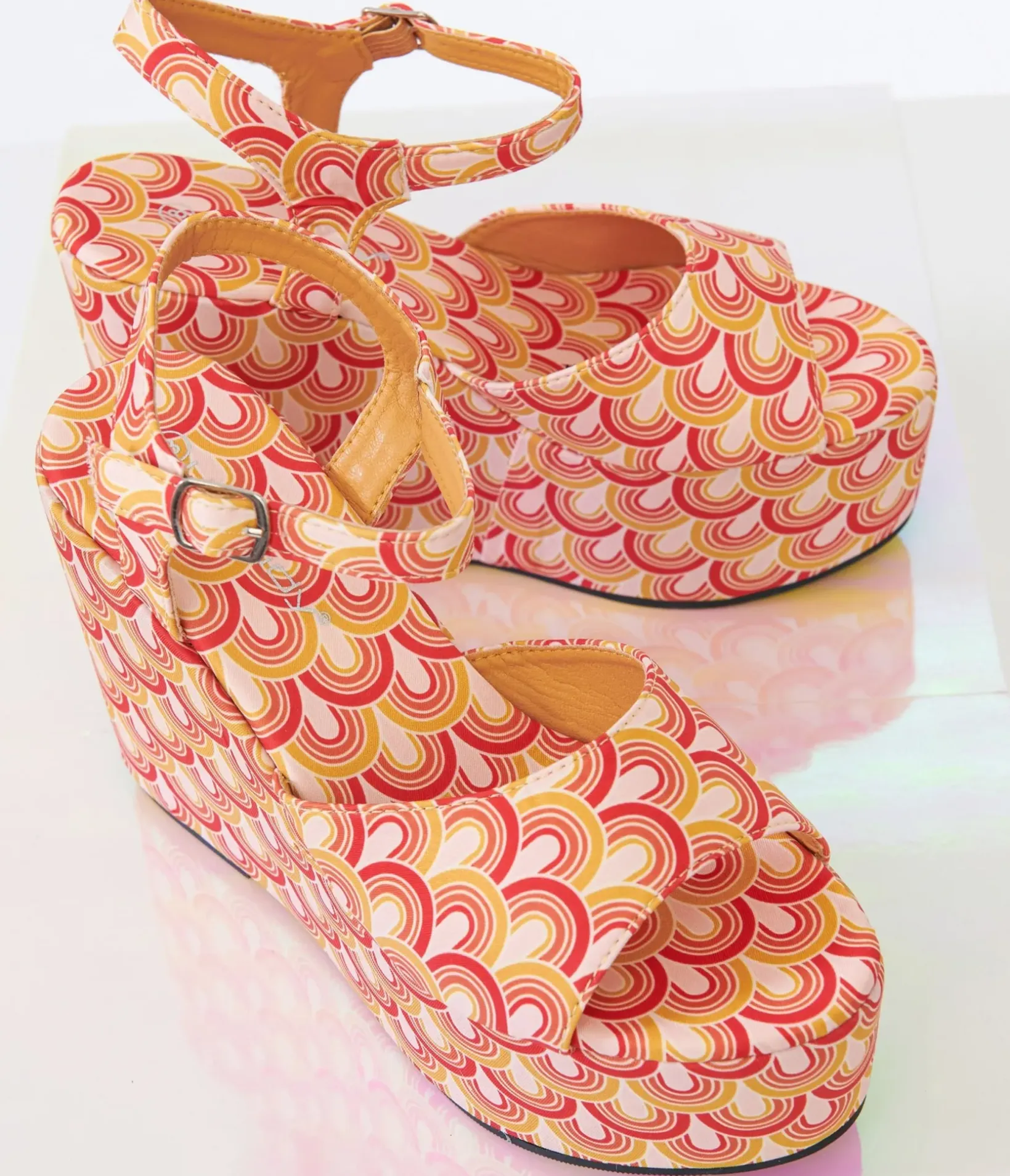 Unique Vintage Heels|Wedges>1970s Orange & Yellow Scallop Print Platform Wedges
