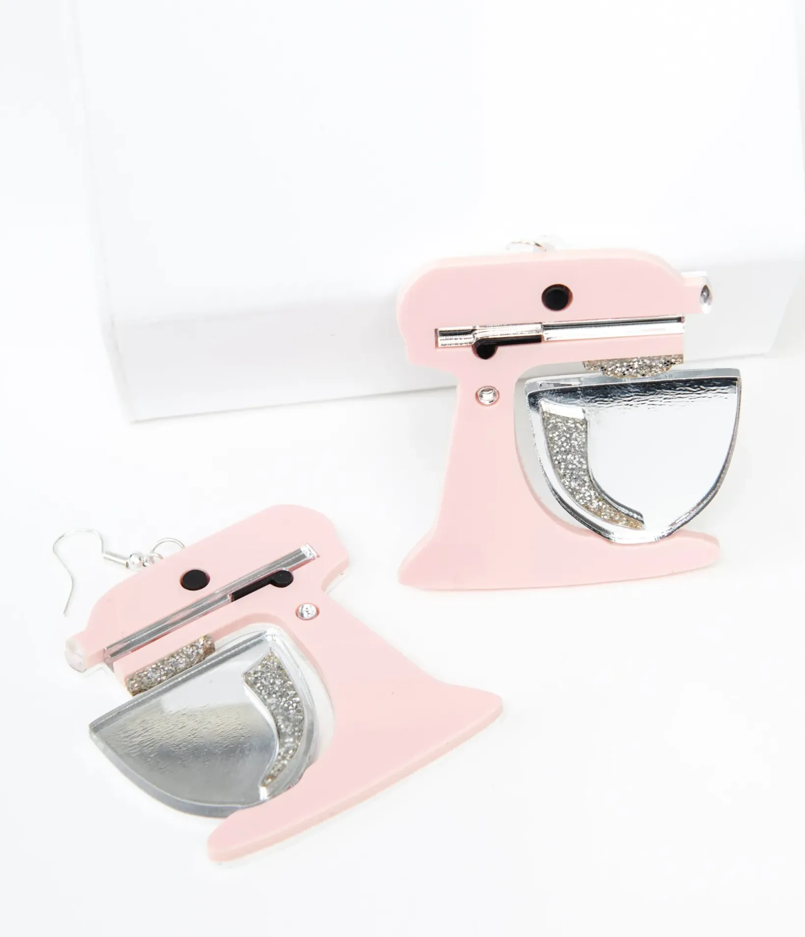 Unique Vintage All Things Pink|Earrings>1950s Pink Kitchenaid Mixer Earrings