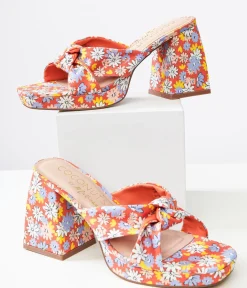 Unique Vintage Summer Vacation|Heels>1970s Red Floral Esme Platform Heels
