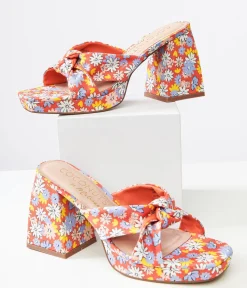 Unique Vintage Summer Vacation|Heels>1970s Red Floral Esme Platform Heels
