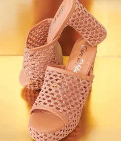 Unique Vintage Heels><noscript><img width=