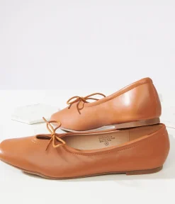 Unique Vintage Work Wear|Flats><noscript><img width=