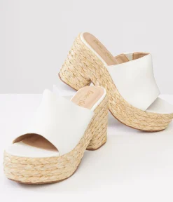 Unique Vintage Summer Vacation|Sandals>1970s White Platform Woven Sandals