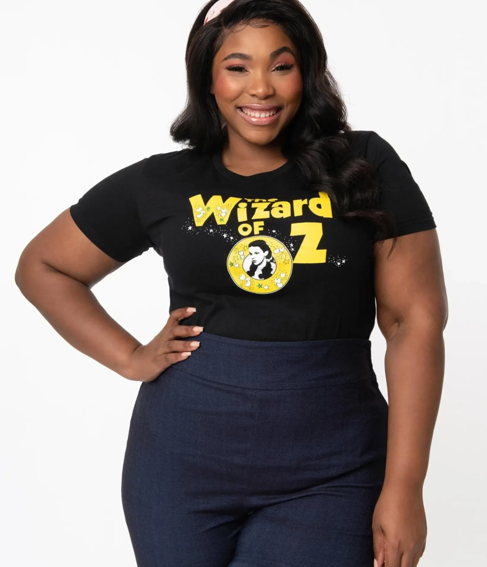 Unique Vintage Graphic Tees>The Wizard Of Oz x Retro Logo Fitted Tee