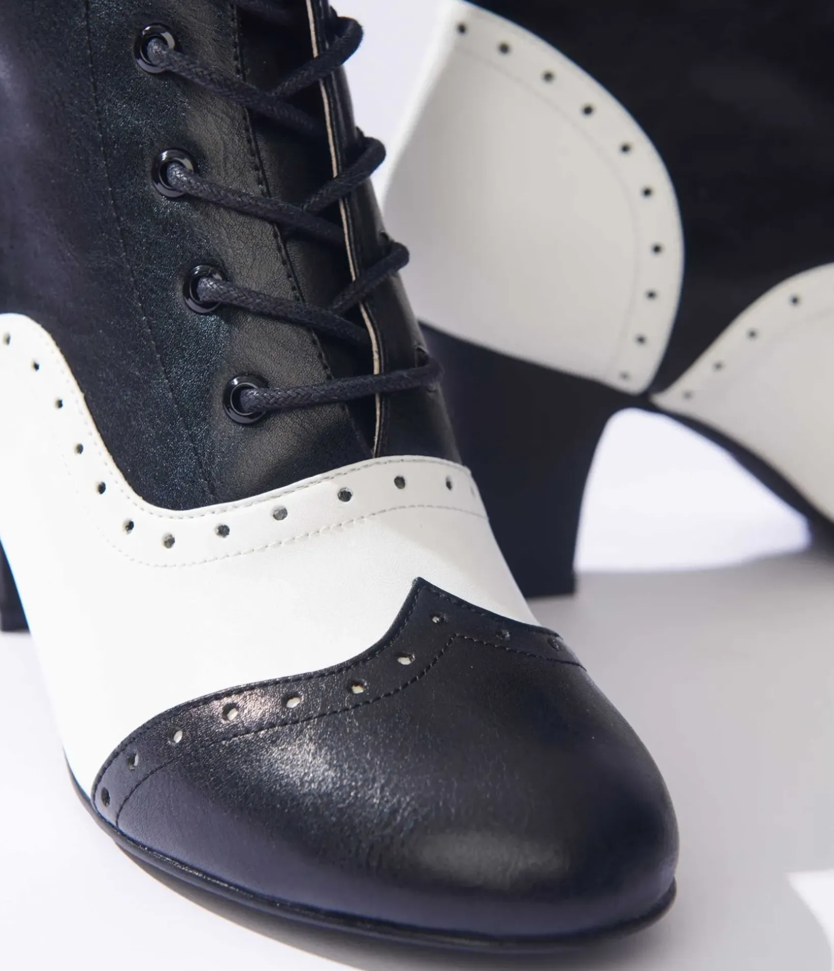 Unique Vintage All Things Black|Boots>Black & White Victorian Boots