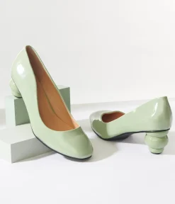 Unique Vintage Heels><noscript><img width=