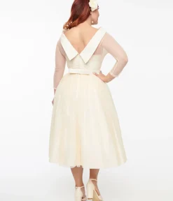 Unique Vintage Special Occasion|Wedding Dresses>Ivory Chiffon Boat Neck Wedding Dress