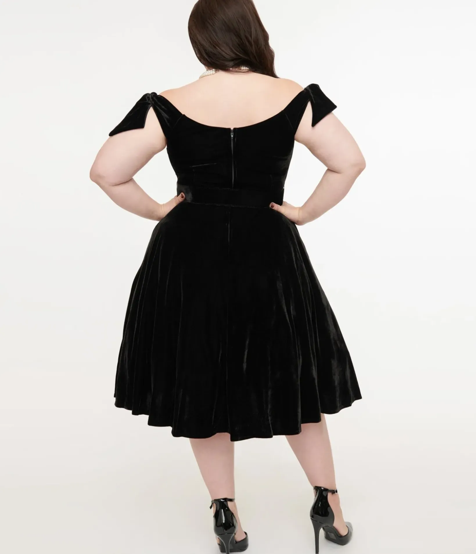 Unique Vintage Swing|Pocket Dresses>Plus Size 1960s Black Velvet Prairie Swing Dress