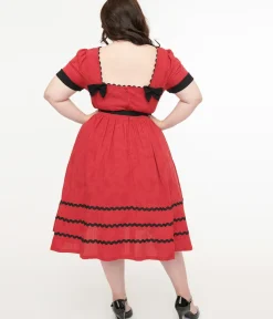 Unique Vintage Swing|Swing>Plus Size 1950s Red & Faux Pearl Heart Pin Cotton Swing Dress