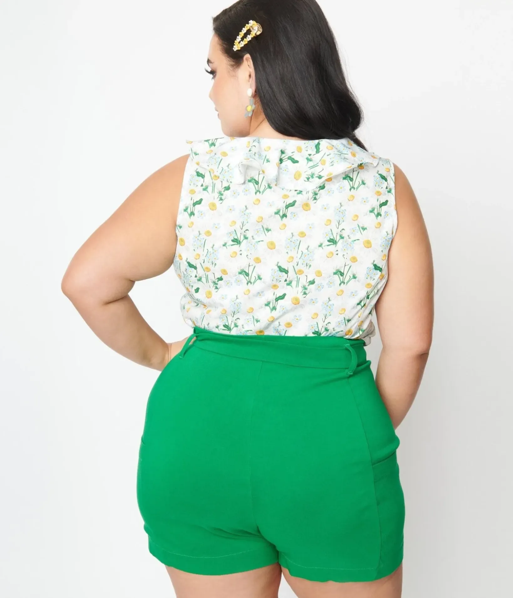 Unique Vintage Fit & Flare|Everyday Dresses>Plus Size White Daisy Print Sleeveless Blouse