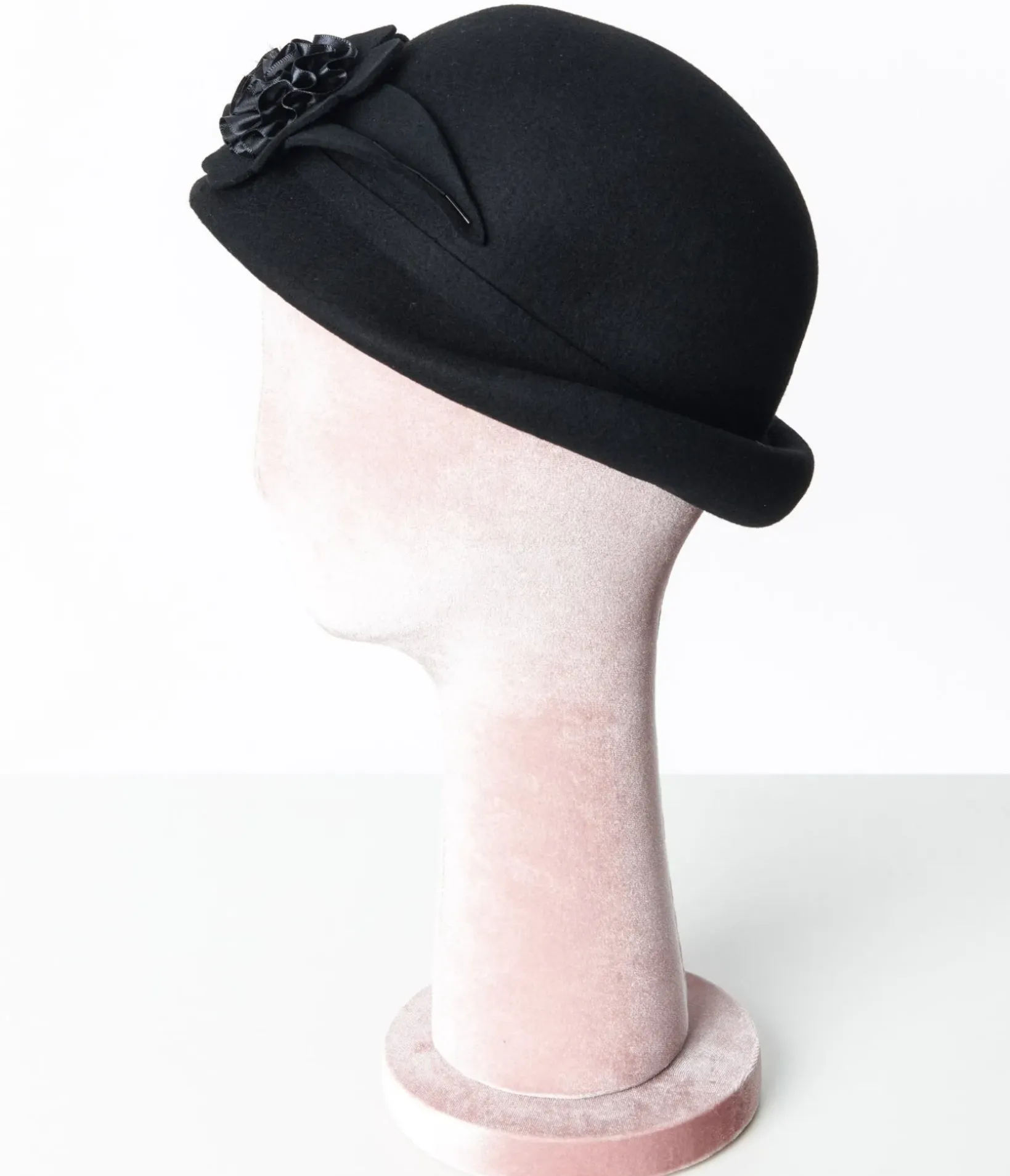Unique Vintage Special Occasion|Flapper Accessories>1920s Black Floral Cloche Hat