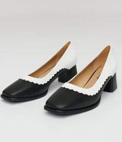 Unique Vintage Special Occasion|All Things Black>1950s Black & White Square Toe Pumps