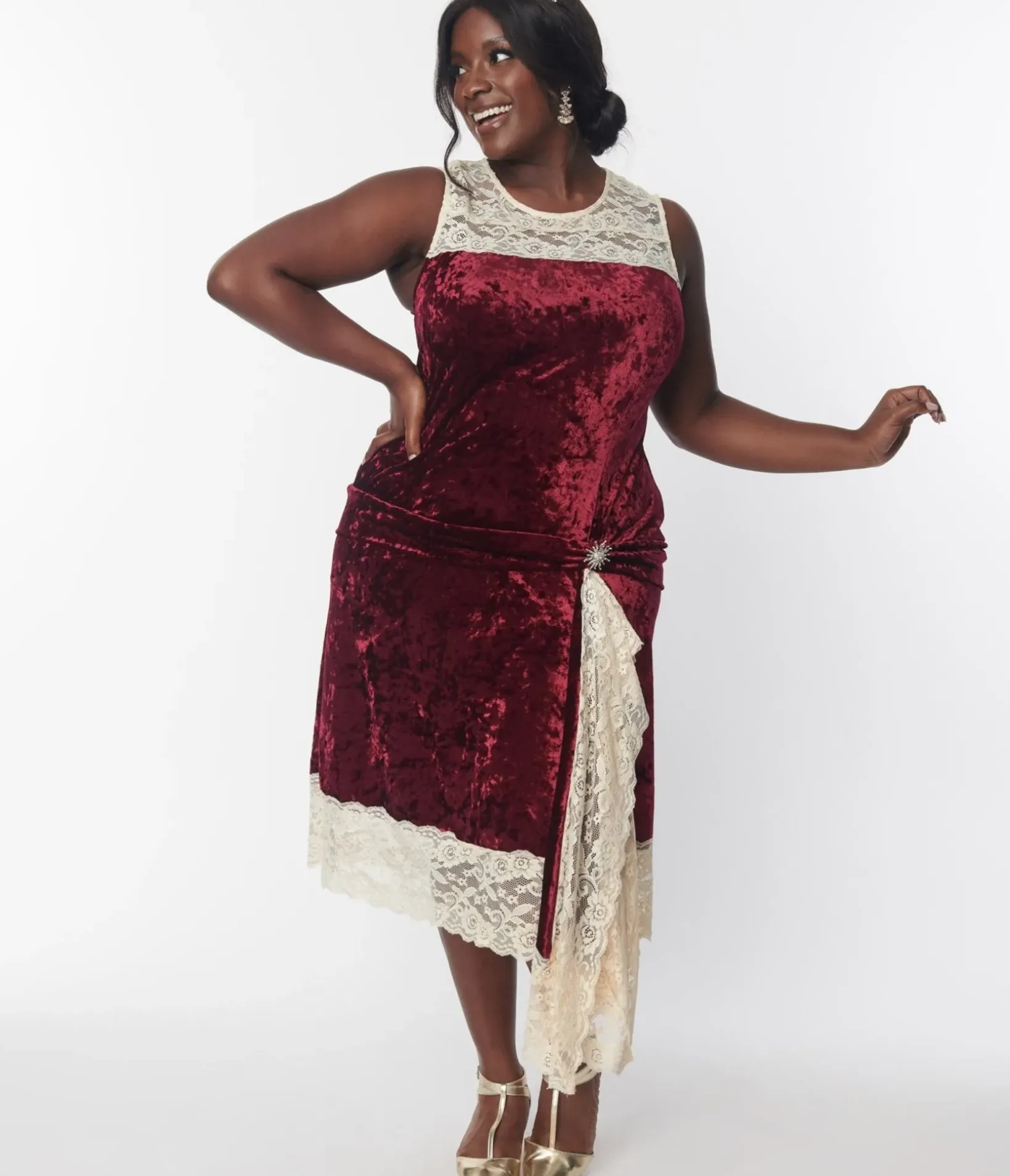 Unique Vintage Everyday Dresses|Special Occasion>1920s Burgundy Crushed Velvet & Ivory Lace Flapper Dress