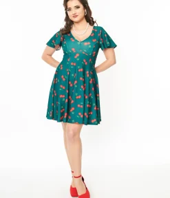 Unique Vintage Fit & Flare|Pocket Dresses>1950s Emerald & Cherry Print Poppy Flare Dress