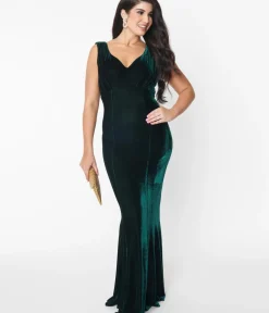 Unique Vintage Pencil|Maxi>1930s Emerald Green Velvet Goldwyn Gown