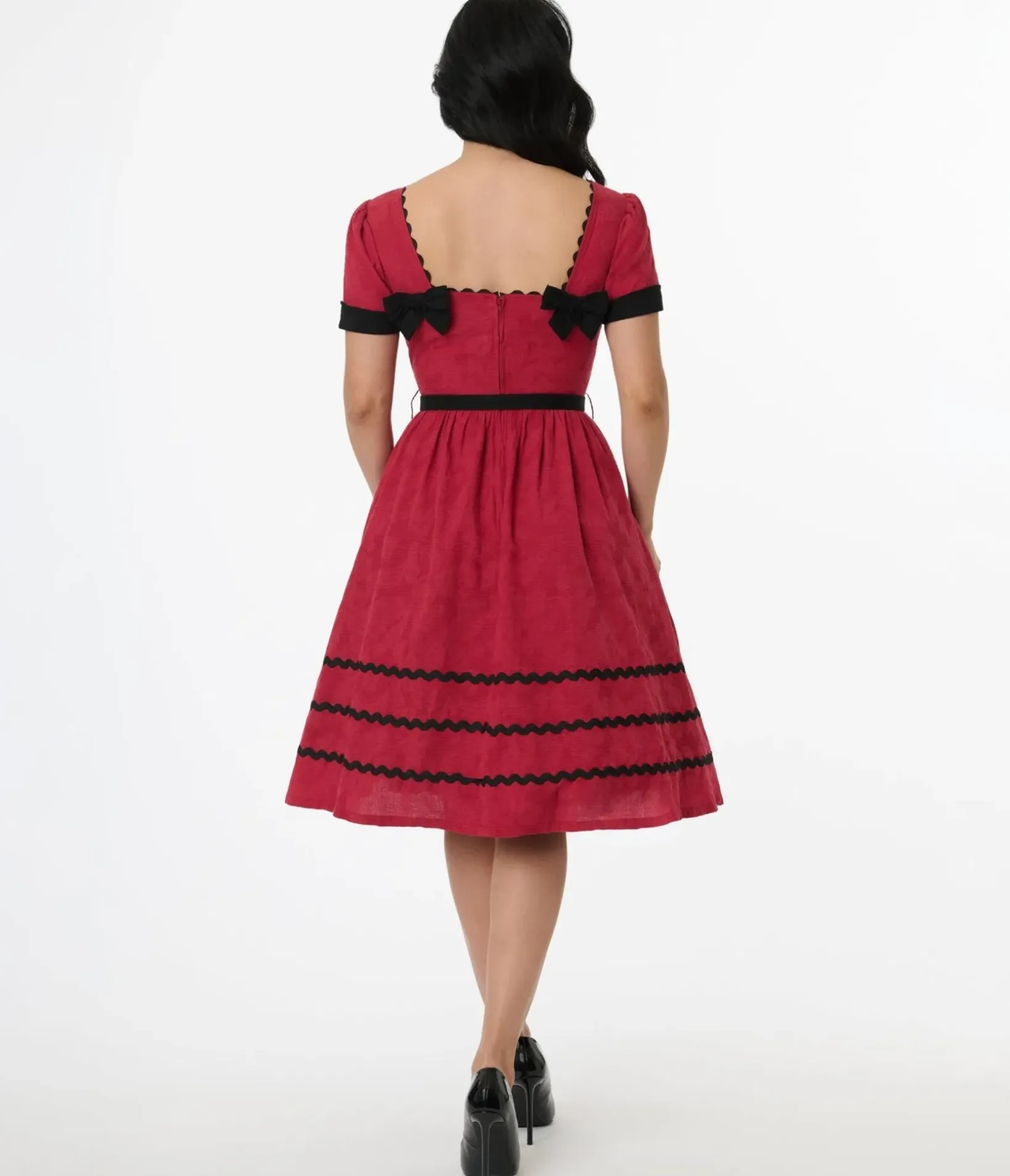 Unique Vintage Swing|Everyday Dresses>1950s Red & Faux Pearl Heart Pin Cotton Swing Dress