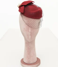 Unique Vintage All Things Red>1950s Red Pearl Pillbox Hat