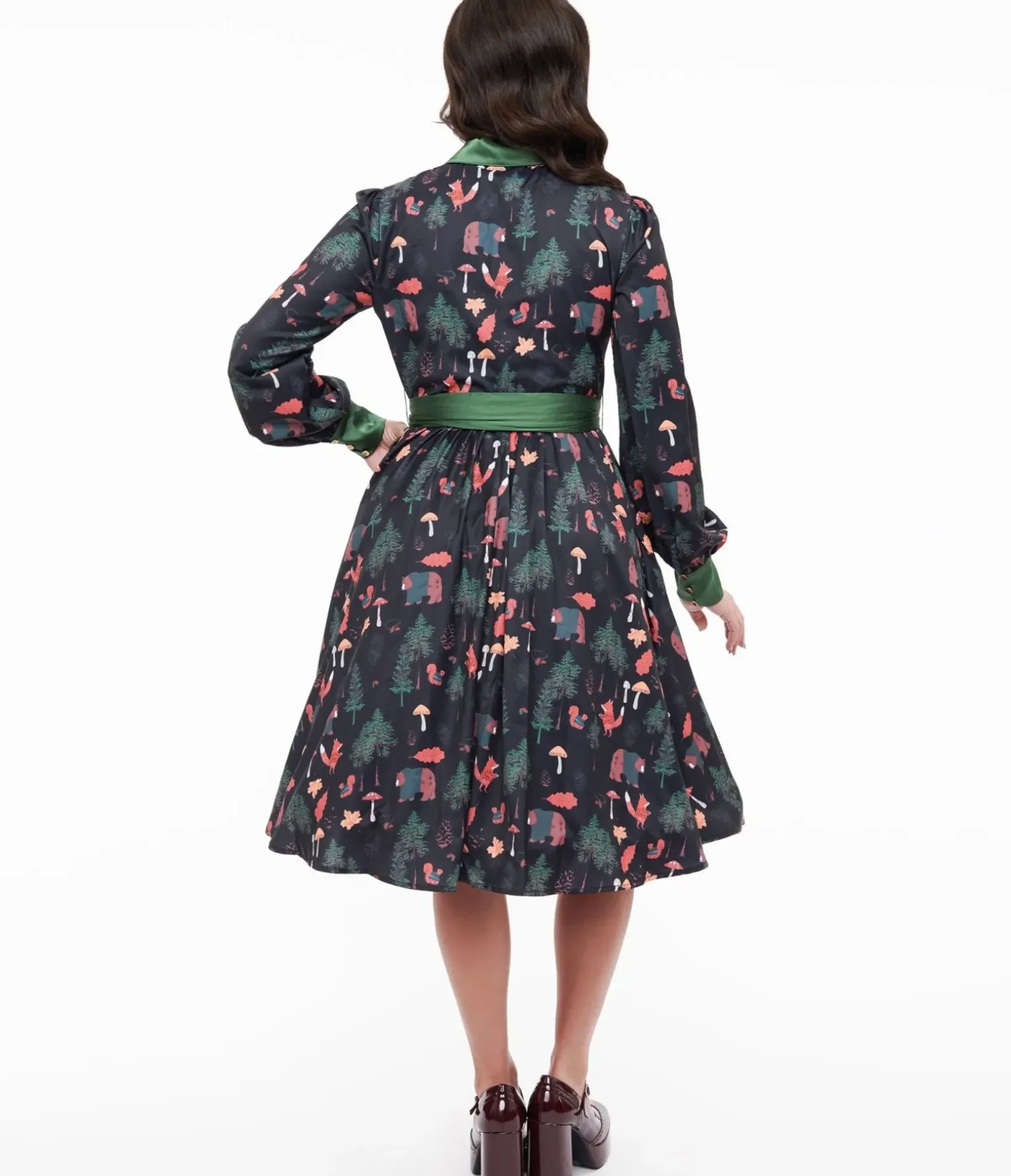 Unique Vintage Midi|Everyday Dresses>1970s Woodland Creature Print Shirt Dress