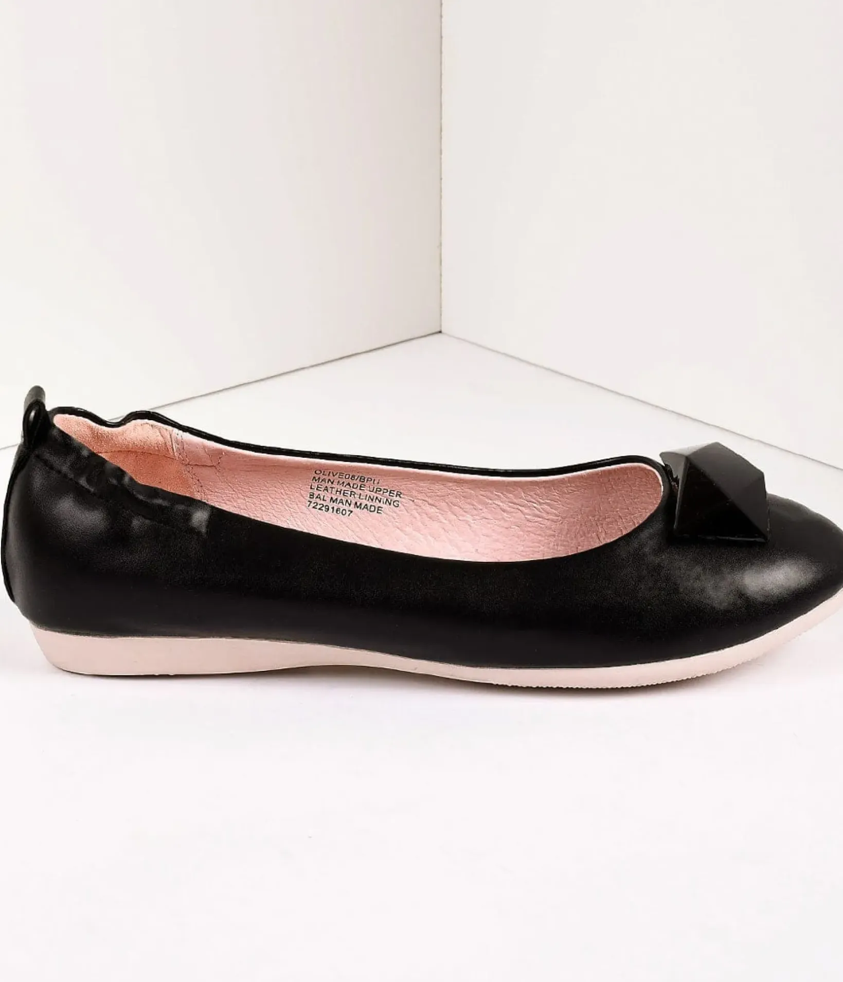 Unique Vintage Flats>Vintage Style Black Leatherette & Geometric Gem Ballet Flats