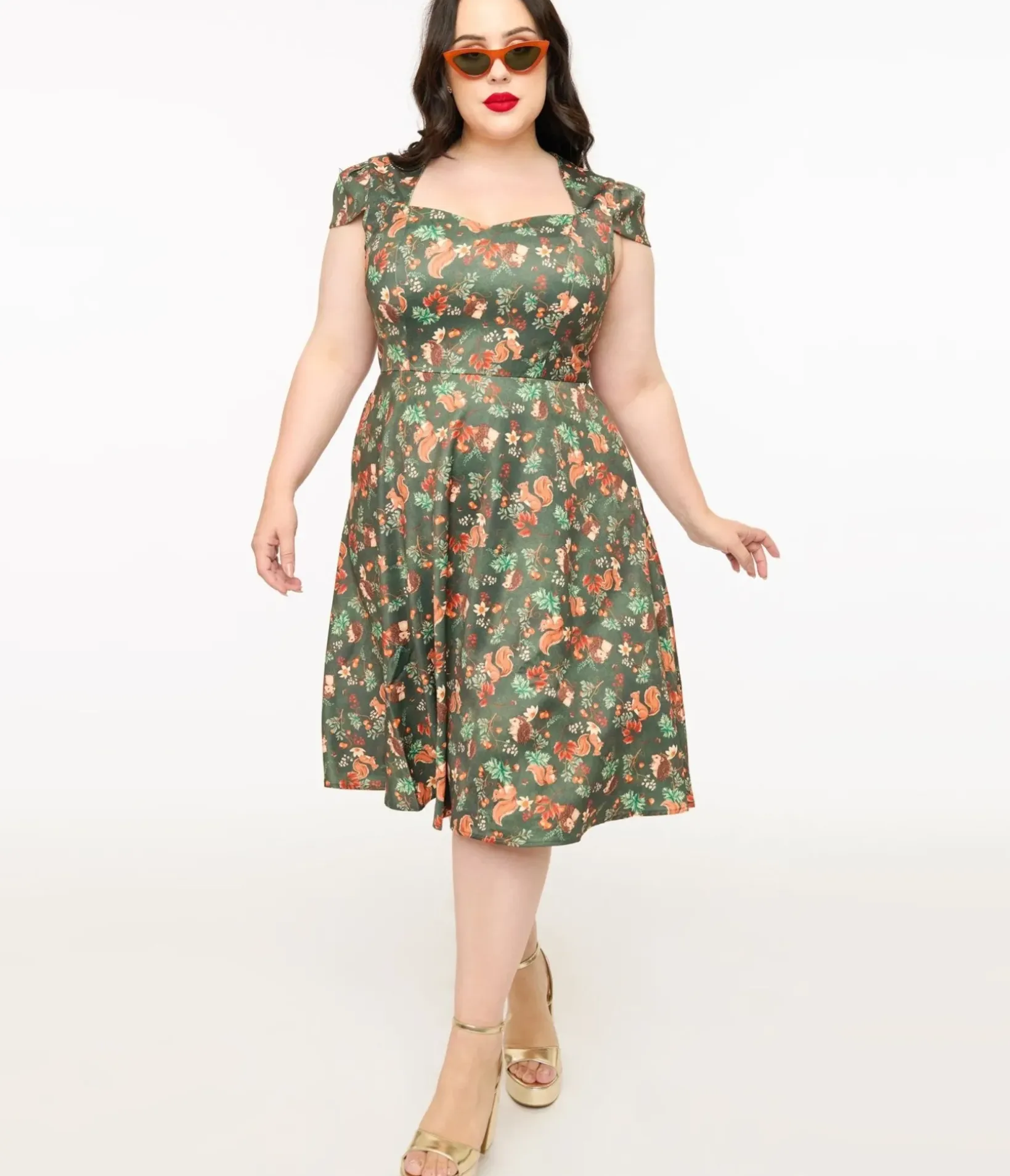 Unique Vintage Swing|Pocket Dresses>Voodoo Vixen Plus Size 1950s Green Woodland Creatures Print Swing Dress