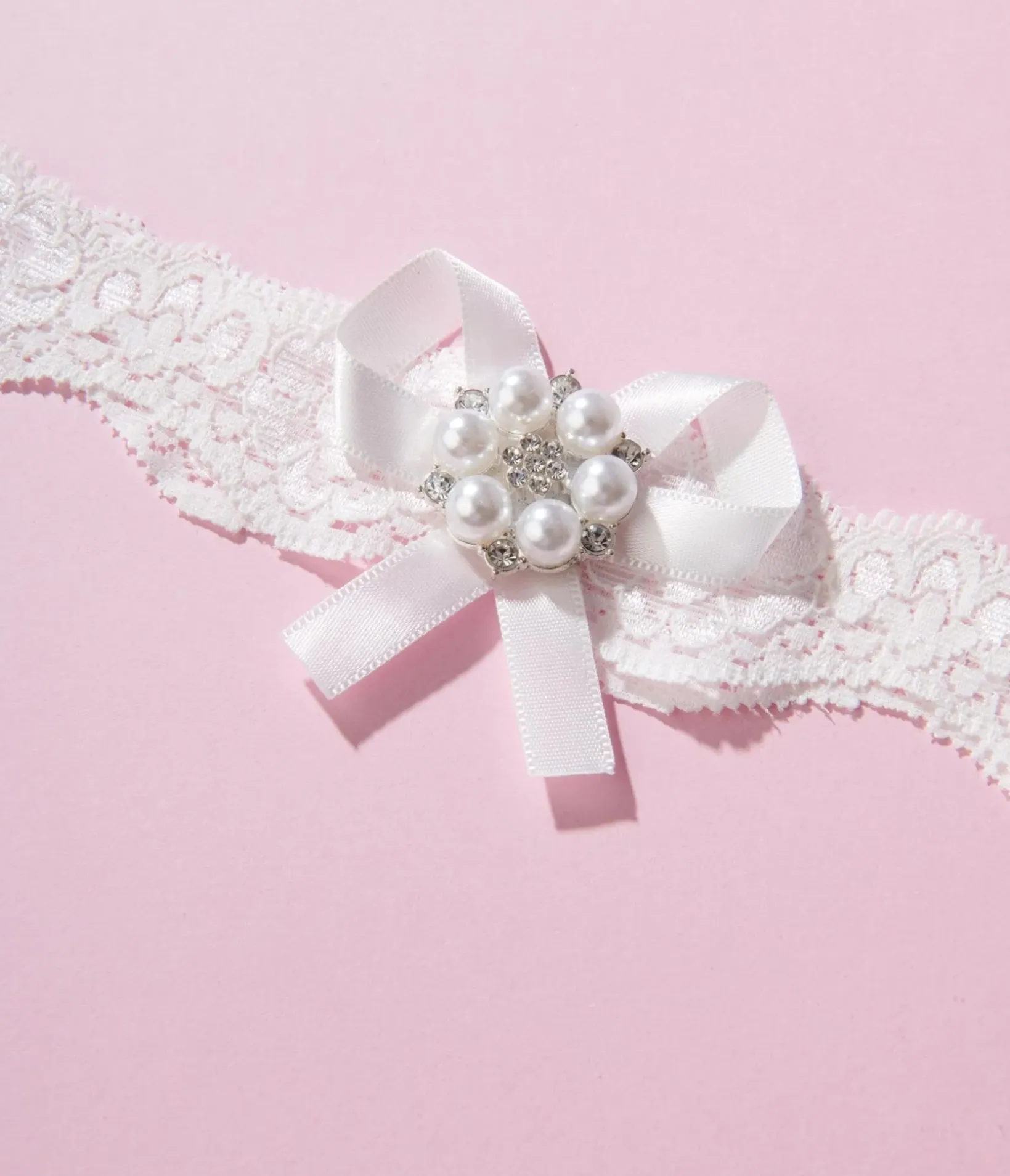 Unique Vintage Special Occasion|Wedding Accessories>White Lace & Rhinestone Bridal Garter Set