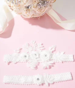 Unique Vintage Special Occasion|Wedding Accessories>White Rhinestone Floral Garter Set